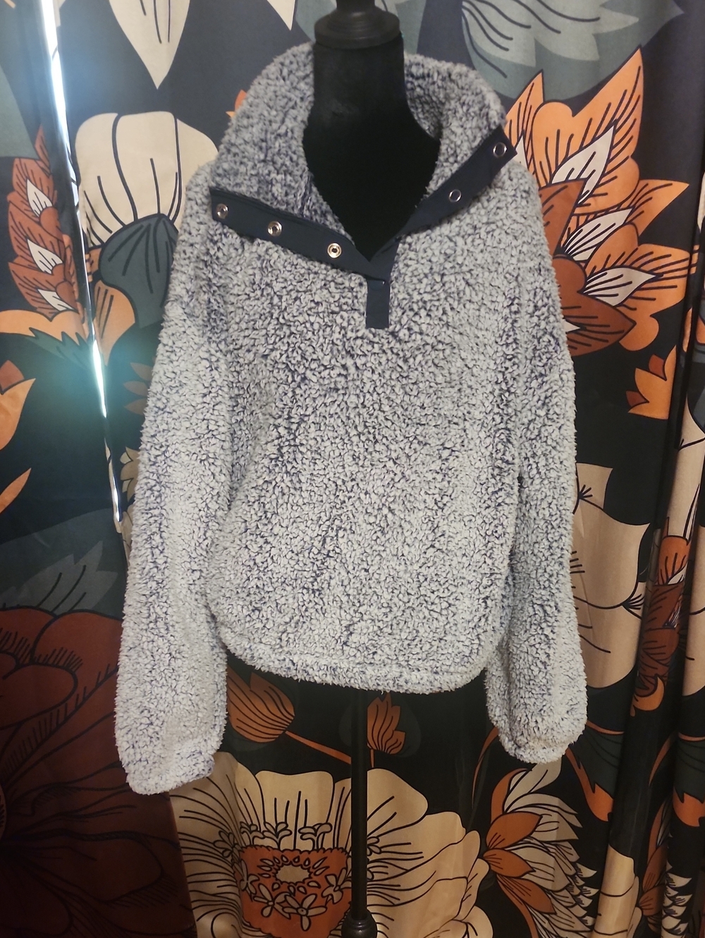 SO Plush Sherpa Snap-Collar Pullover - Light Gray